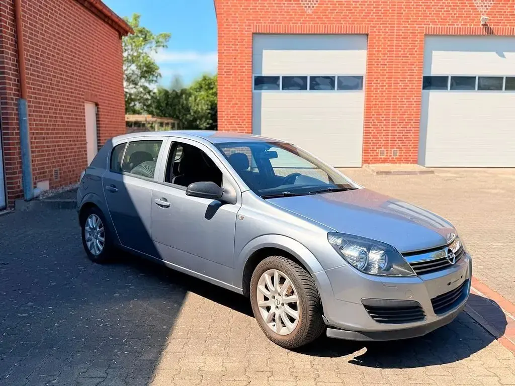 Gebraucht Opel Astra Cosmo 105 PS (77 kW) 2005 Grau Limousine