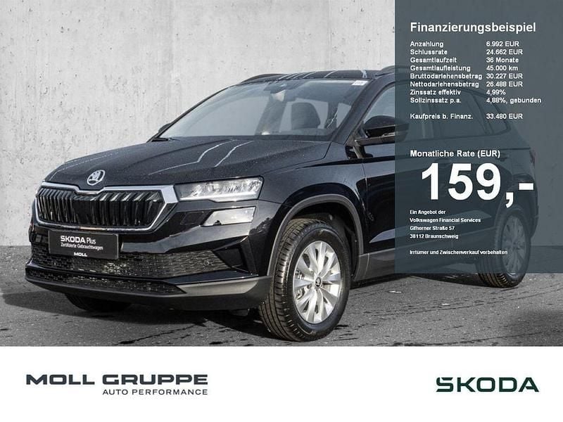 Neu Skoda Karoq Selection 150 PS (110 kW) 2025 Blackmagic perleffekt SUV