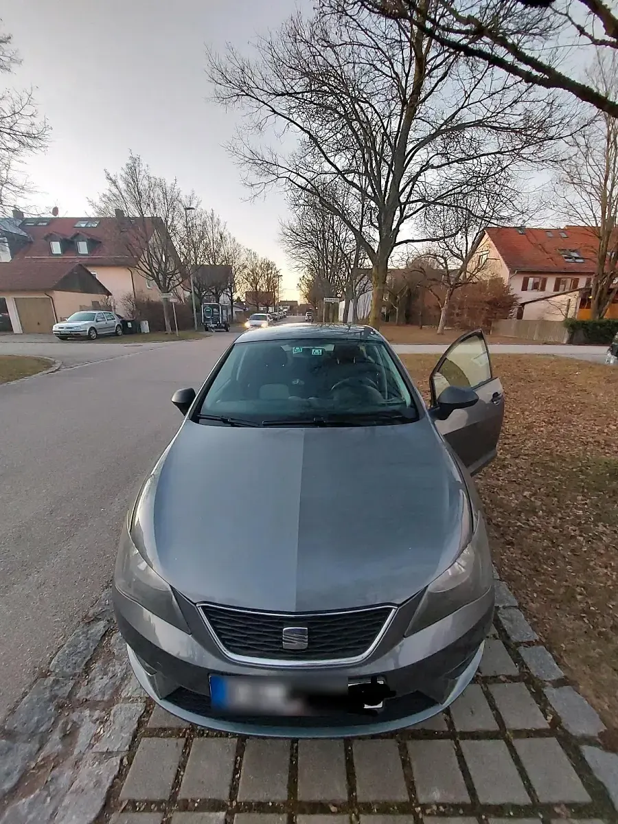 Gebraucht Seat Ibiza 75 PS (55 kW) 2013 Grau Kleinwagen