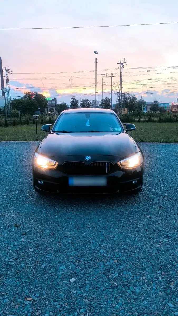 Gebraucht BMW 116 Advantage 109 PS (80 kW) 2015 Schwarz Kleinwagen