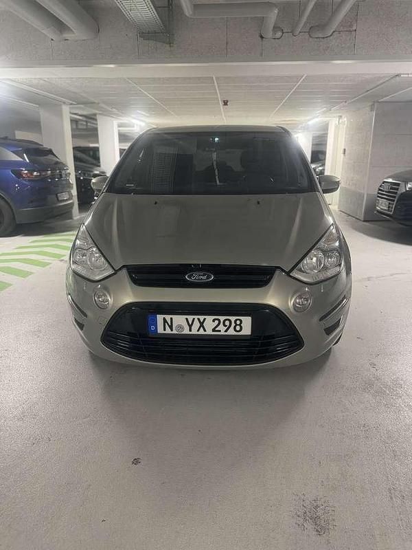 Gebraucht 2010 Ford S-MAX Titanium S Van / Kleinbus | 8.500 € (Etwas zu teuer) - Bild 1/4