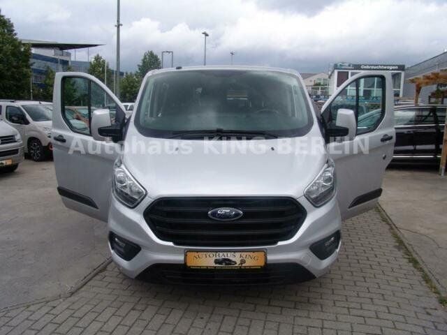 Silber metallic Gebraucht 2019 Ford Tourneo Custom Trend Van | 26.200 € (Fairer Preis) - Bild 1/4