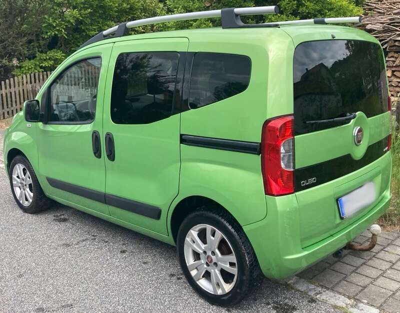 Grün Gebraucht 2015 Fiat Qubo Trekking Van / Kleinbus | 3.500 € (Teuer) - Bild 1/4