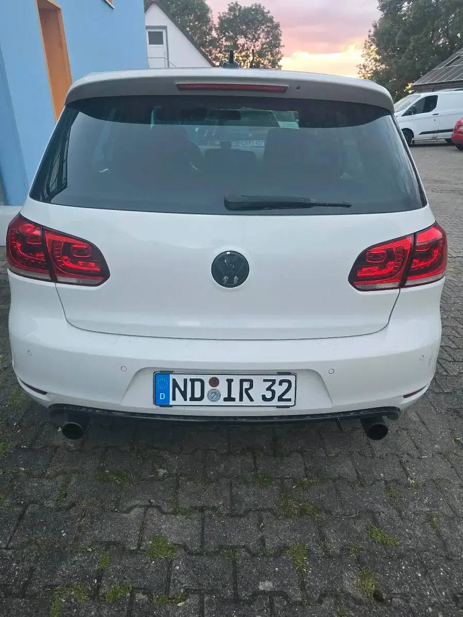 Gebraucht VW Golf VI GTI 211 PS (155 kW) 2010 Weiß Limousine