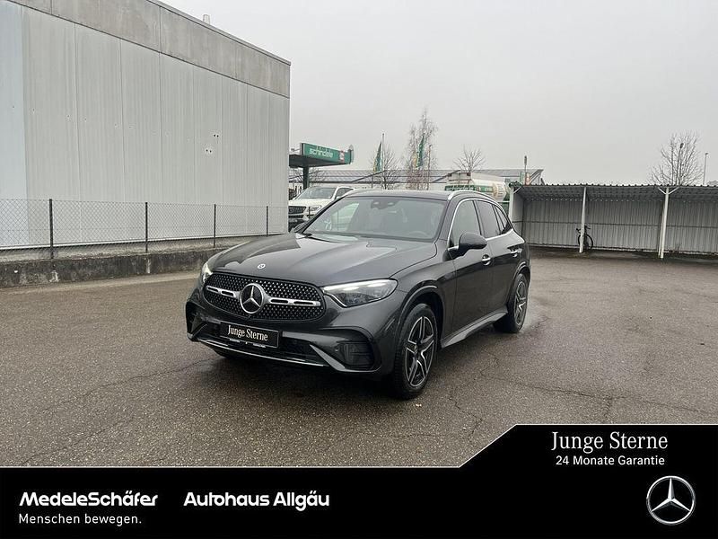 Lack graphitgrau Gebraucht 2023 Mercedes GLC300 AMG SUV | 54.770 € (Guter Preis) - Bild 1/4