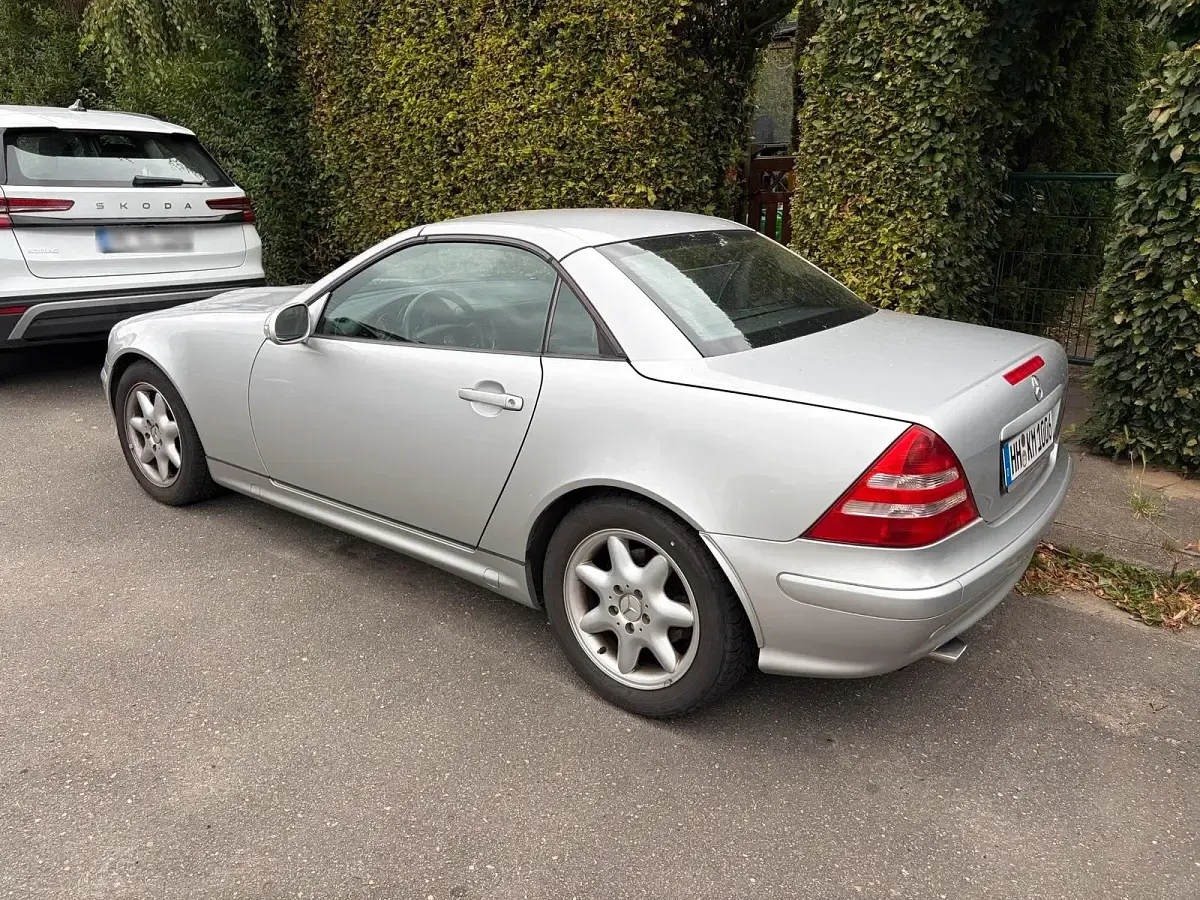 Gebraucht Mercedes SLK200 163 PS (119 kW) 2002 Silber Cabrio