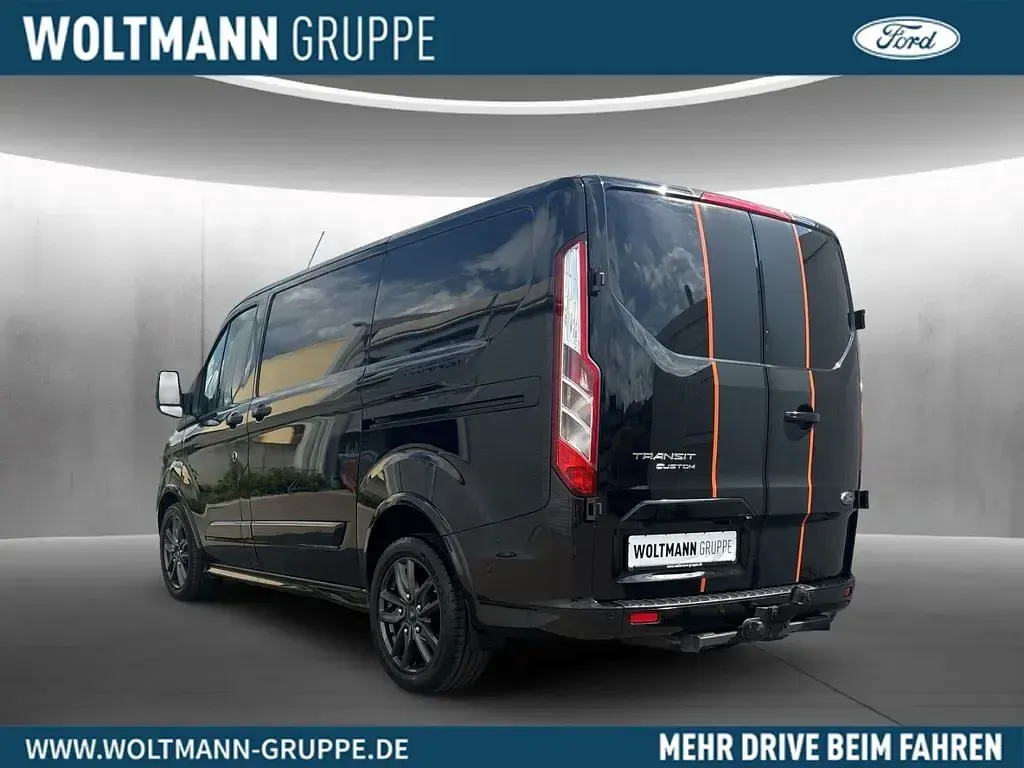 Gebraucht Ford Transit Custom Sport 185 PS (136 kW) 2021 Obsidianschwarz metallic Limousine