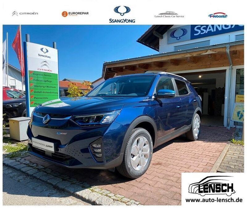 Blau Neu 2024 Ssangyong Korando SUV | 29.990 € - Bild 1/4