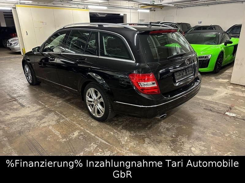 Schwarz Gebraucht 2012 Mercedes C220 Avantgarde Limousine | 5.480 € (Guter Preis) - Bild 1/4