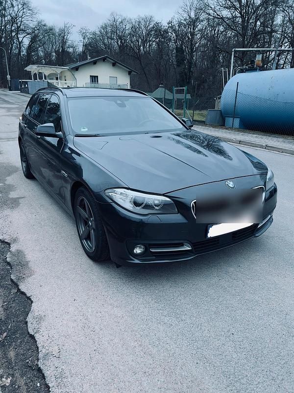 Grau Gebraucht 2015 BMW 530 Kombi | 9.400 € (Guter Preis) - Bild 1/4