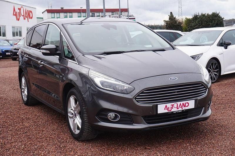 Gebraucht Ford S-MAX Titanium 240 PS (176 kW) 2017 Grau Van / Kleinbus