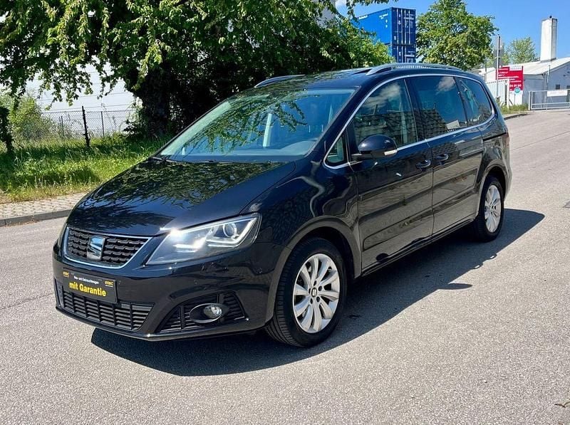 Schwarz Gebraucht 2020 Seat Alhambra Style Van / Kleinbus | 22.490 € (Guter Preis) - Bild 1/4