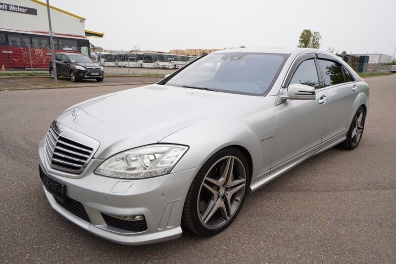 Silber Gebraucht 2011 Mercedes S63 AMG AMG Limousine | 31.928 € - Bild 1/4