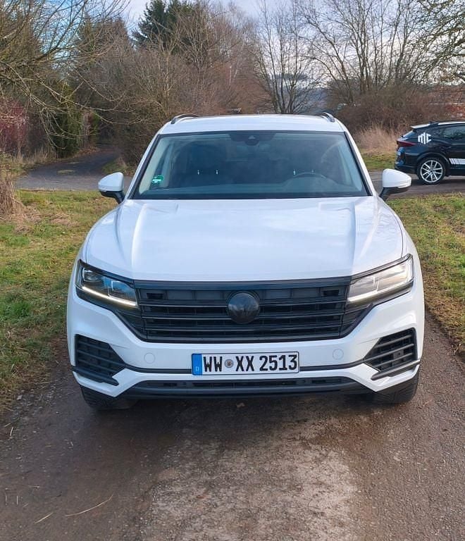 Gebraucht VW Touareg 231 PS (169 kW) 2019 Weiß SUV