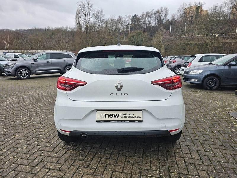 Gebraucht Renault Clio V Equilibre 67 PS (49 kW) 2022 Weiß Limousine