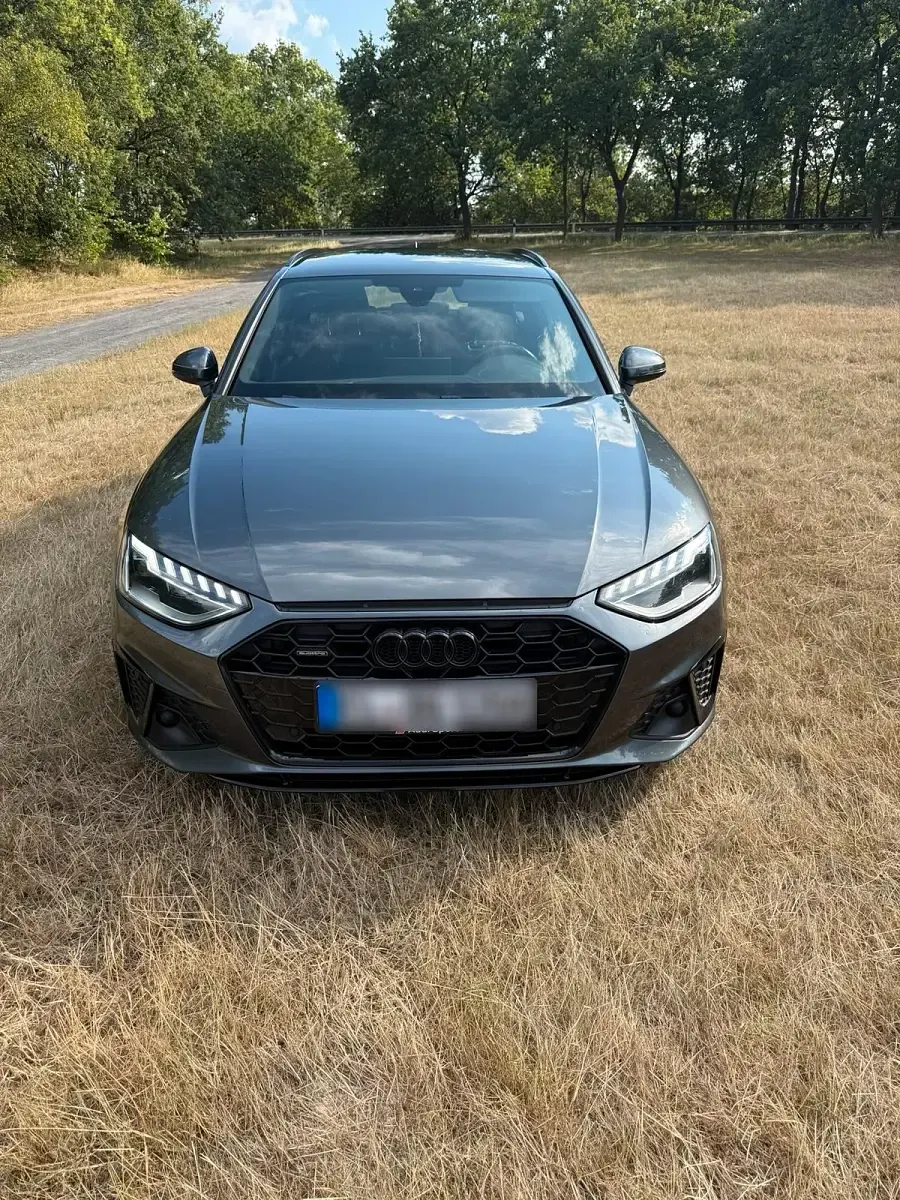 Gebraucht Audi A4 S-Line 190 PS (139 kW) 2019 Grau Kombi