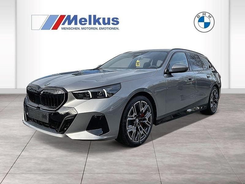 Grau Neu 2026 BMW 540 Performance Limousine | 77.990 € (Fairer Preis) - Bild 1/4