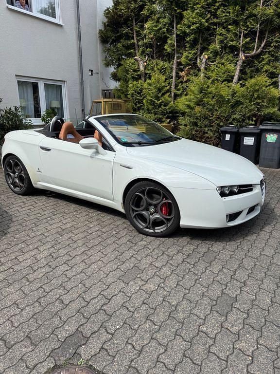 Gebraucht Alfa Romeo Spider 200 PS (147 kW) 2011 Weiß Cabrio
