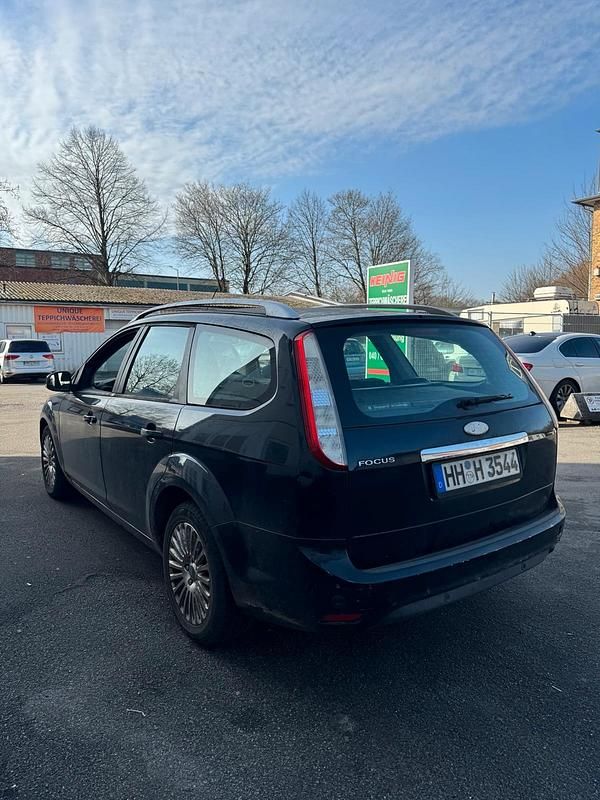 Gebraucht Ford Focus 101 PS (74 kW) 2008 Schwarz Kombi