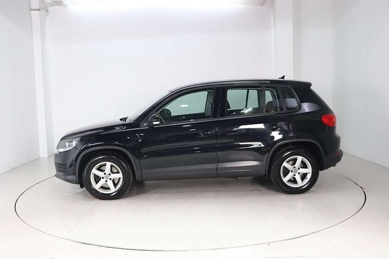 Gebraucht VW Tiguan 122 PS (89 kW) 2014 Schwarz SUV