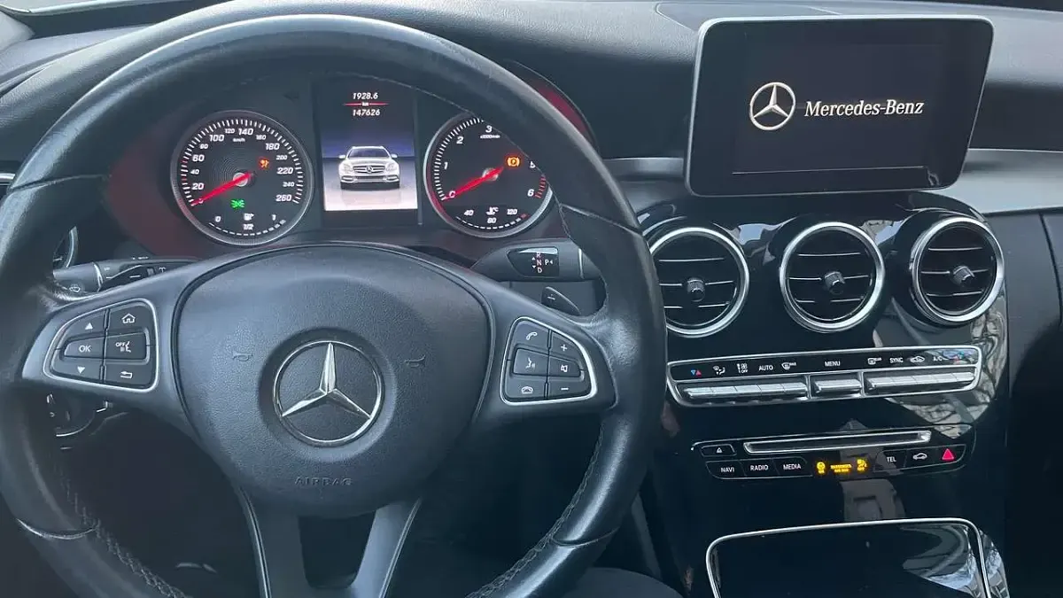 Gebraucht Mercedes 200 136 PS (100 kW) 2018 Weiß Kombi