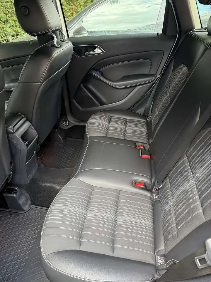 Gebraucht Mercedes B180 122 PS (89 kW) 2013 Kleinwagen