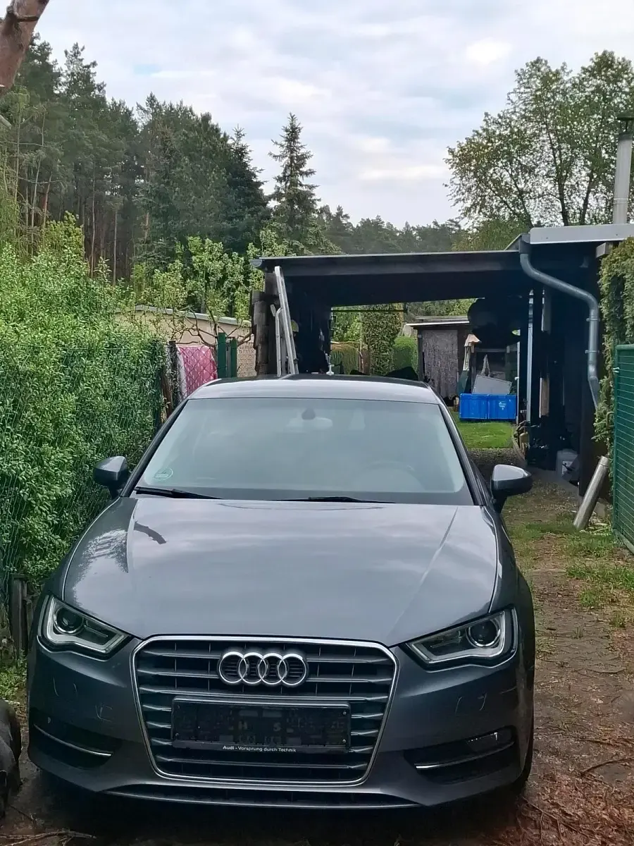 Gebraucht Audi A3 150 PS (110 kW) 2015 Grau Limousine
