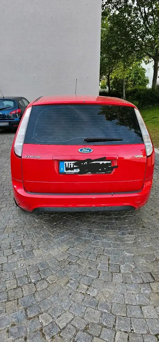 Gebraucht Ford Focus 109 PS (80 kW) 2010 Rot Kombi