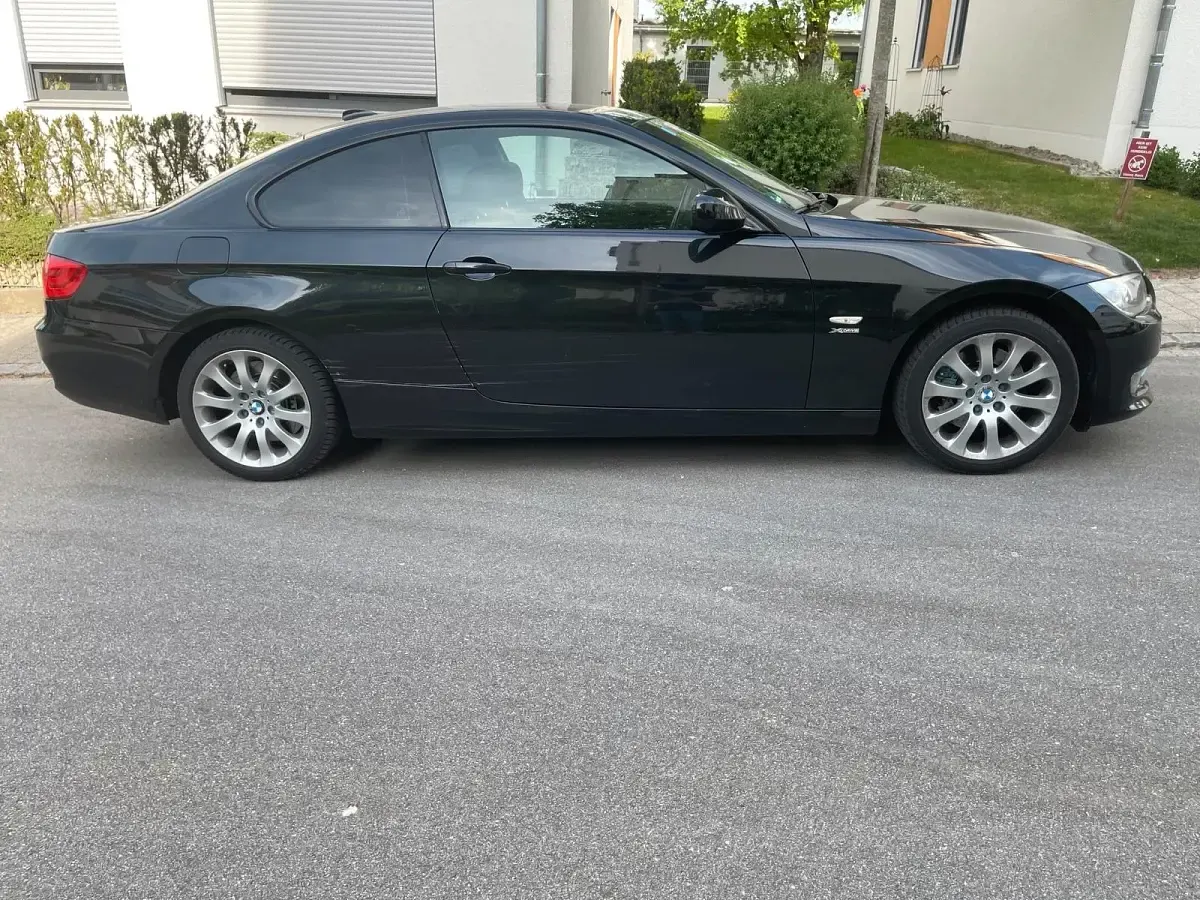 Brugt BMW 330 Performance 272 HK (200 kW) 2011 Sort Coupe