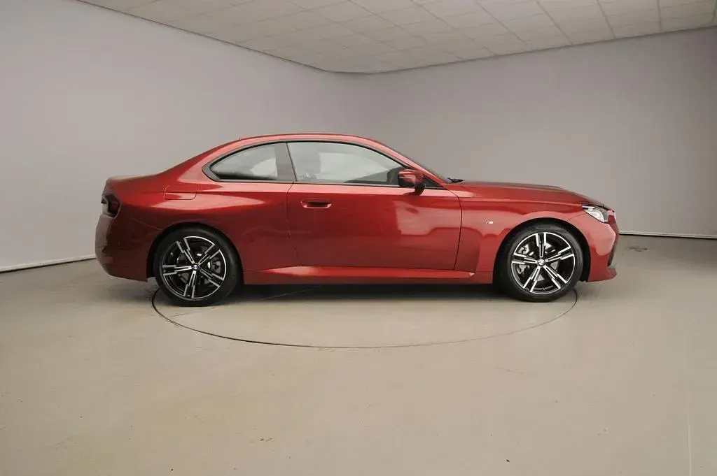 Gebraucht BMW 230 Coupé M Sport 245 PS (180 kW) 2025 Rot Coupé