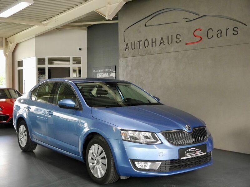 Blau Gebraucht 2014 Skoda Octavia Ambition Limousine | 8.990 € (Etwas zu teuer) - Bild 1/4