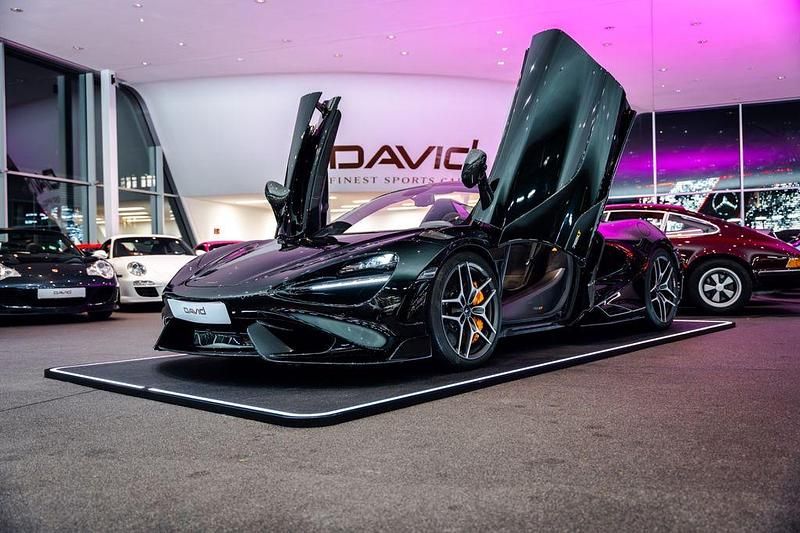 Grün Gebraucht 2022 McLaren 765LT Cabrio | 419.765 € - Bild 1/4