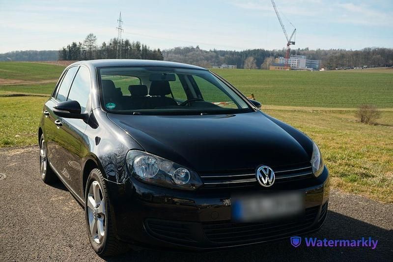 Schwarz Gebraucht 2009 VW Golf VI Comfortline Limousine | 3.400 € (Guter Preis) - Bild 1/4