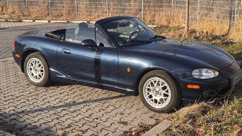 Gebraucht Mazda MX5 140 PS (102 kW) 1999 Blau Cabrio