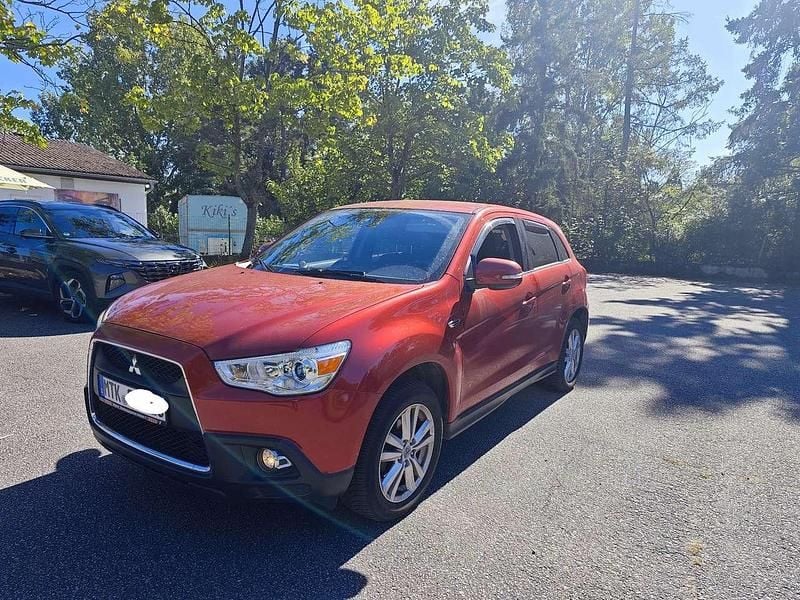 Rot Gebraucht 2012 Mitsubishi ASX Edition SUV | 5.300 € (Fairer Preis) - Bild 1/4