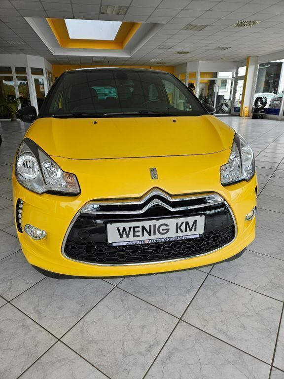Gelb Gebraucht 2015 Citroën DS3 So Chic Kleinwagen | 7.990 € (Fairer Preis) - Bild 1/4