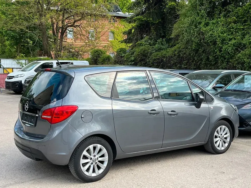 Gebraucht Opel Meriva Active 120 PS (88 kW) 2017 Grau Van / Kleinbus