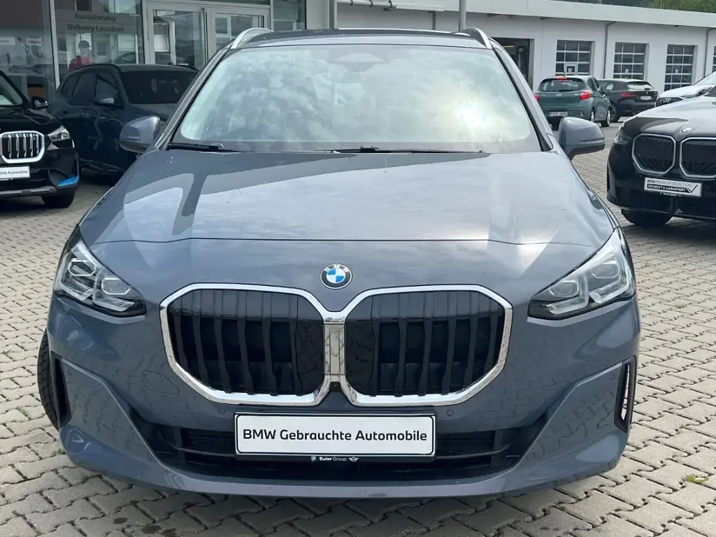 Gebraucht BMW 220 Active Tourer Sport Line 170 PS (125 kW) 2023 Grau Van / Kleinbus
