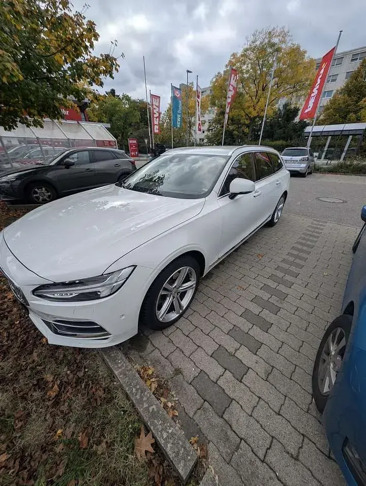 Gebraucht Volvo V90 Inscription 190 PS (139 kW) 2017 Weiß Kombi
