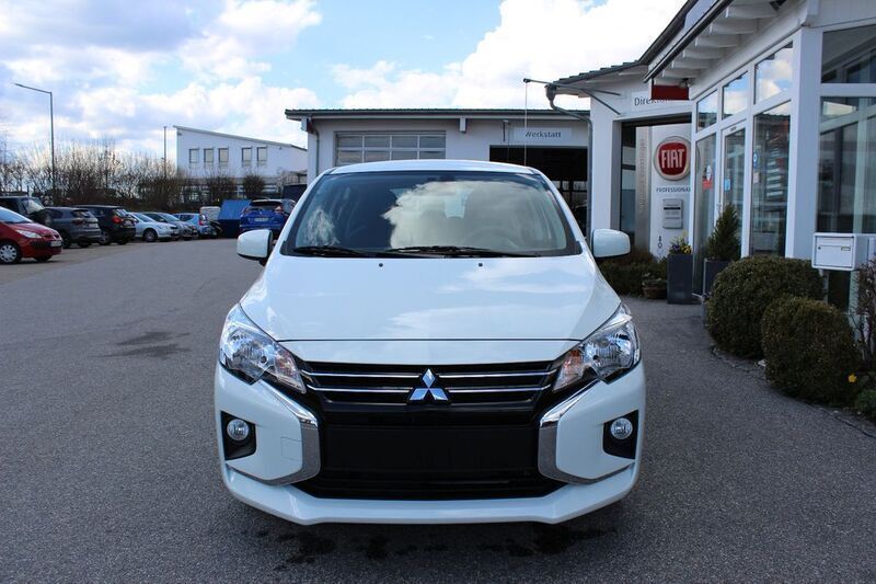 Neu Mitsubishi Space Star Select 71 PS (52 kW) 2025 Weiß Limousine