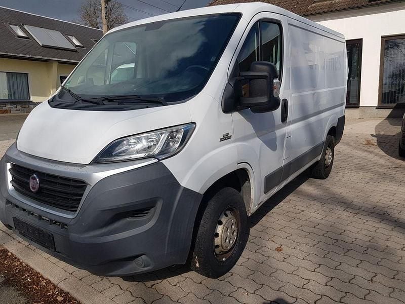 Gebraucht Fiat Ducato 116 PS (85 kW) 2015 Weiß Van