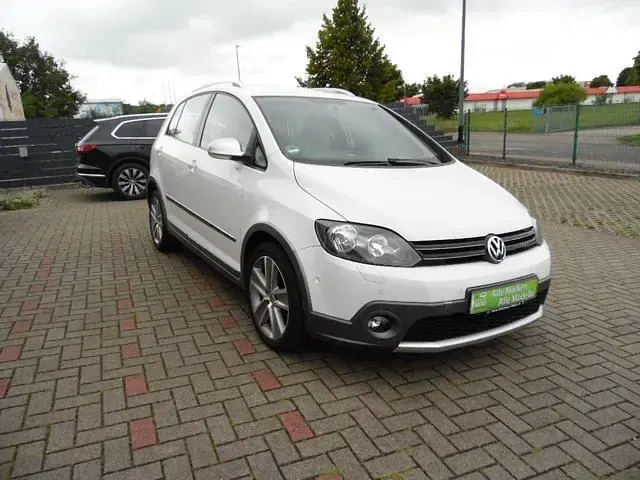 Używany VW Golf Plus Cross 105 KM (77 kW) 2011 Biały Minivan