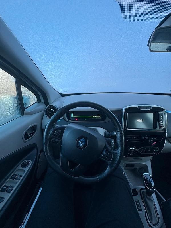 Gebraucht Renault Zoe 47 kW (65 PS) 2013 Weiß Kleinwagen