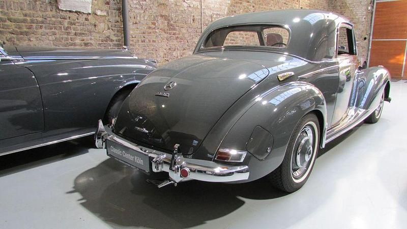 Gebraucht Mercedes 220 85 PS (62 kW) 1955 Grau Coupé