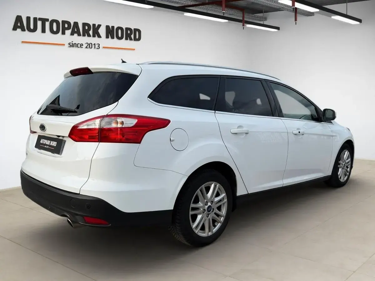 Gebraucht Ford Focus Titanium 140 PS (102 kW) 2015 Weiß Kombi