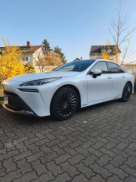 Gebraucht Toyota Mirai Advance 182 PS (133 kW) 2021 Weiß Limousine
