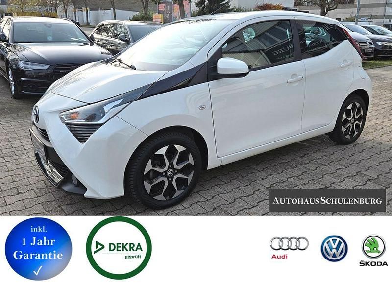 Weiß Gebraucht 2019 Toyota Aygo Kleinwagen | 8.999 € (Guter Preis) - Bild 1/3