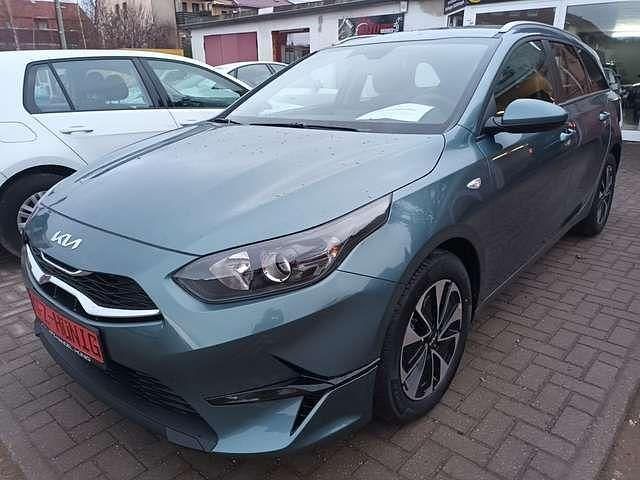 Neu Kia Ceed 140 PS (102 kW) 2025 Kleinwagen