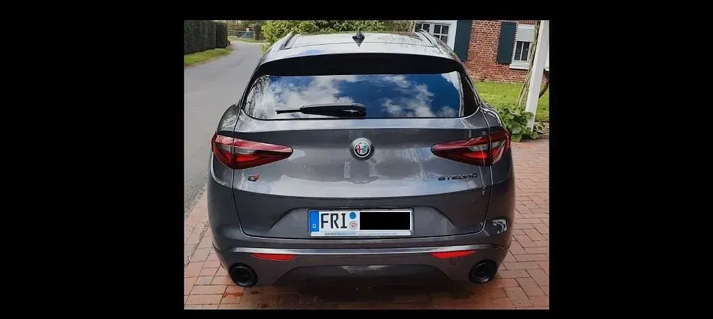 Gebraucht Alfa Romeo Stelvio Veloce 209 PS (153 kW) 2020 Grau SUV