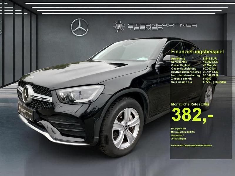 Schwarz Gebraucht 2021 Mercedes GLC300e AMG Limousine | 35.190 € (Fairer Preis) - Bild 1/3